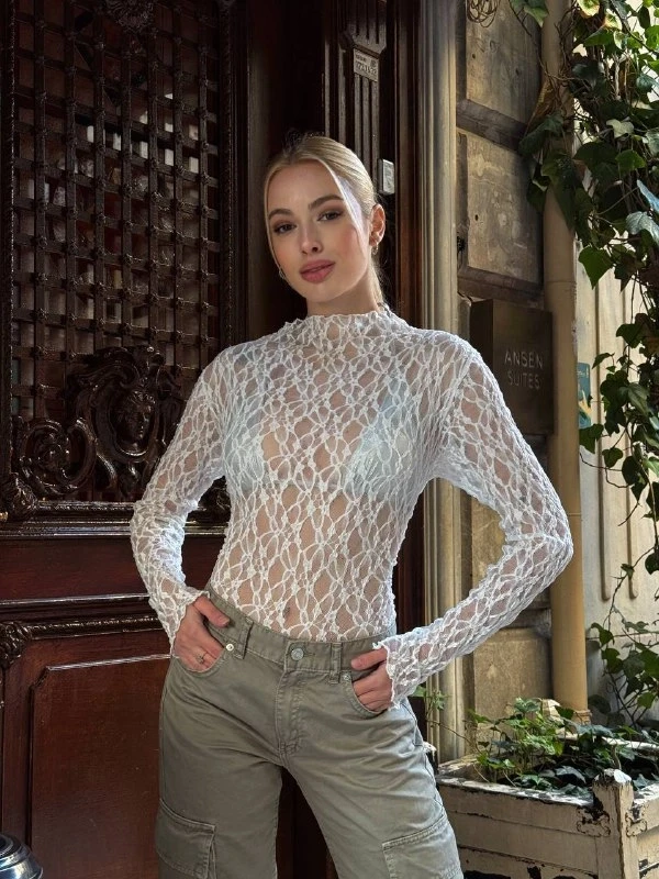 Balıkçı Yaka Bürümcük Beyaz Dantel Bluz