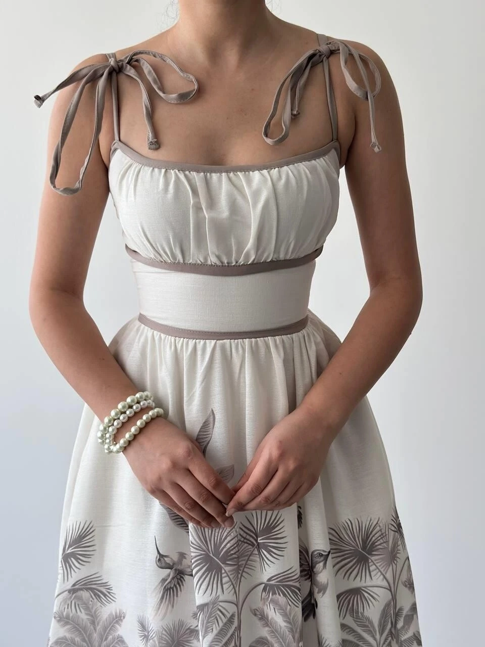 Cep Detaylı Bej Desenli Keten Elbise