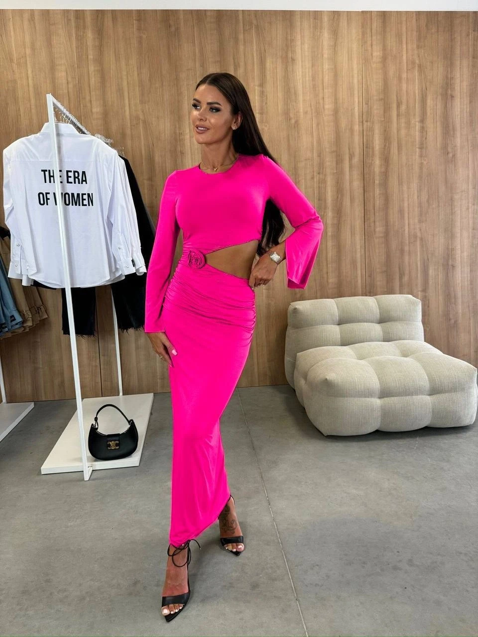 Çiçek Aksesuar Drapeli Maxi Boy Elbise Fuşya