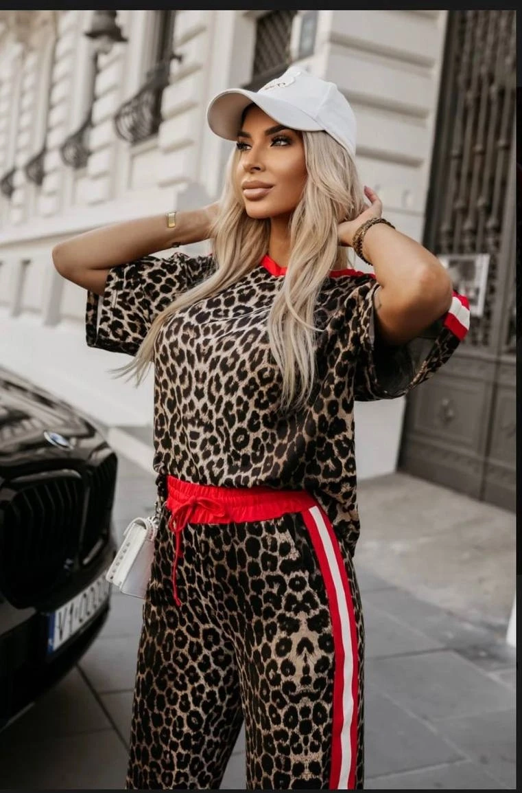 Dalgıç Kumaş Baskılı Yanları Şeritli Takım