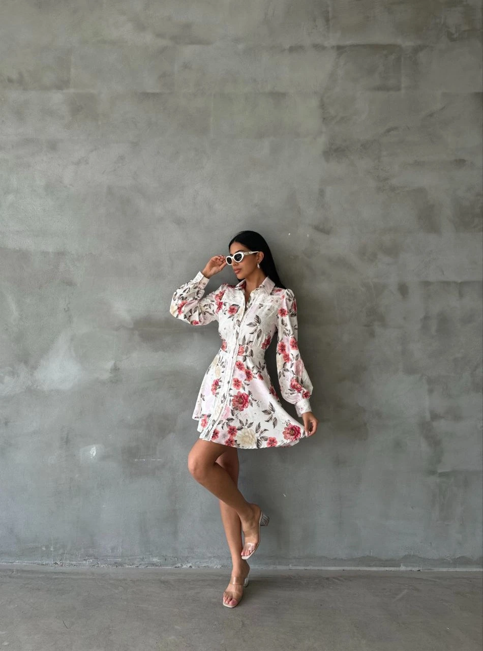 Dantel ve Güpür Detaylı Desenli Elbise