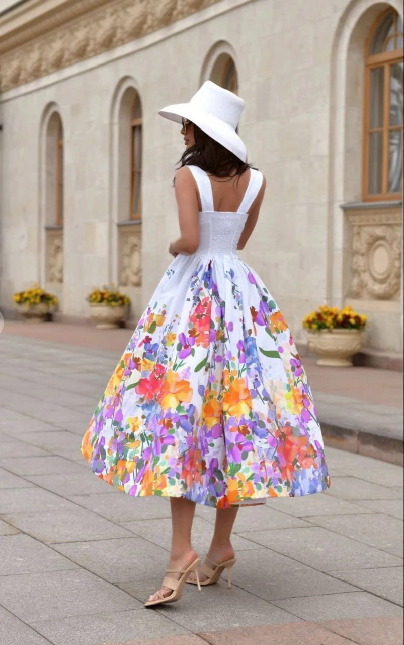 Desenli Klos Elbise Beyaz