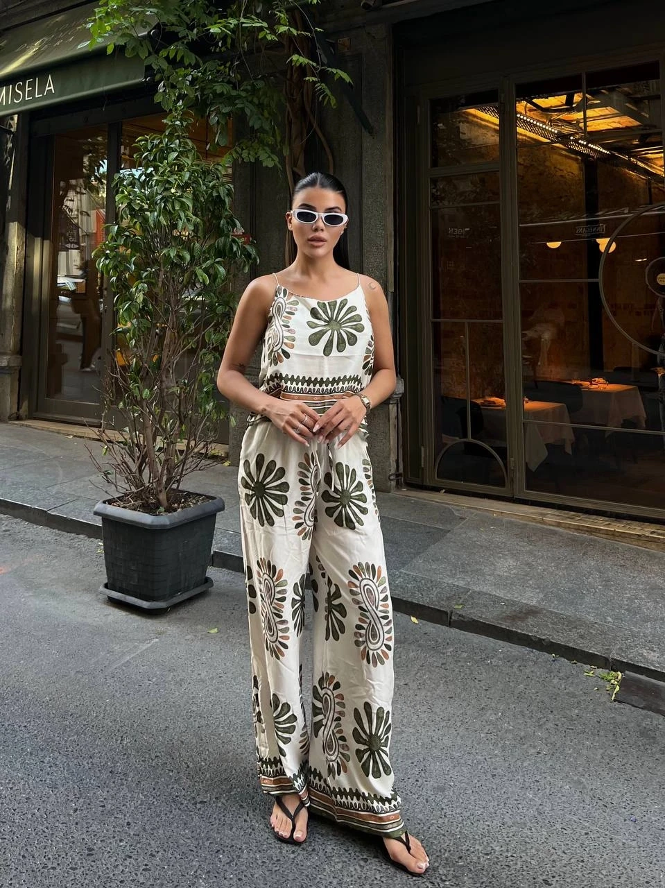 Desenli Kolsuz Üst ve Pantalon Takım Yeşil