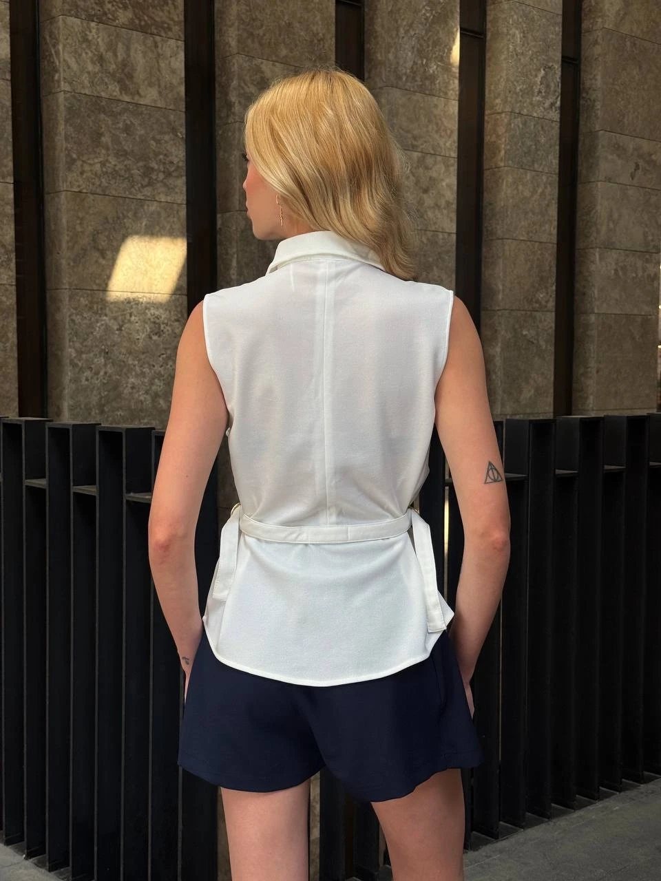 Düğmeli Gömlek Yaka Krep Yelek Beyaz