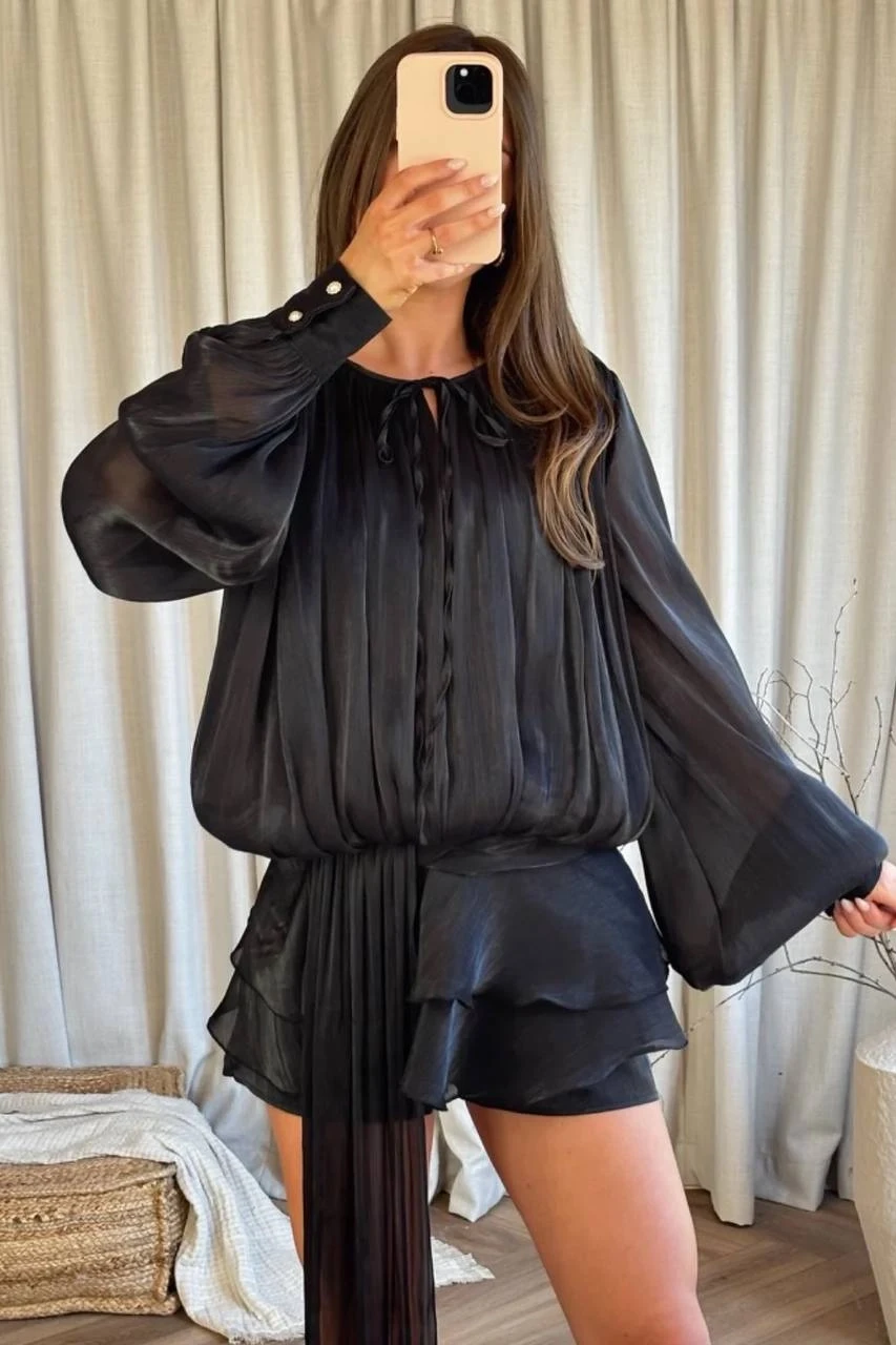 Işıltılı Dokulu Volanlı Mini Elbise Siyah