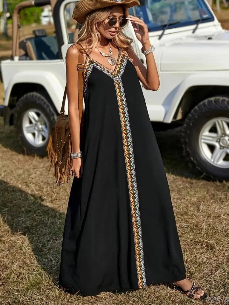 Askılı V Yakalı Etnik Şerit Detaylı Uzun Viskon Elbise