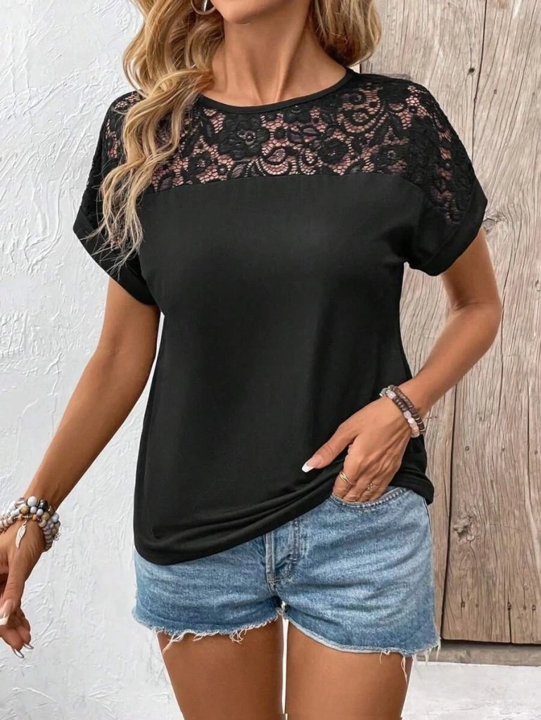 Kısa Kollu Bisiklet Yaka Dantel Detaylı Viskon Bluz