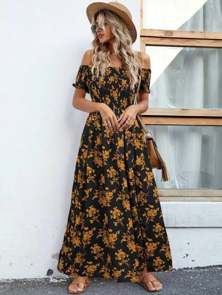 Kısa Kollu Madonna Yaka Yırtmaçlı Süprem Elbise