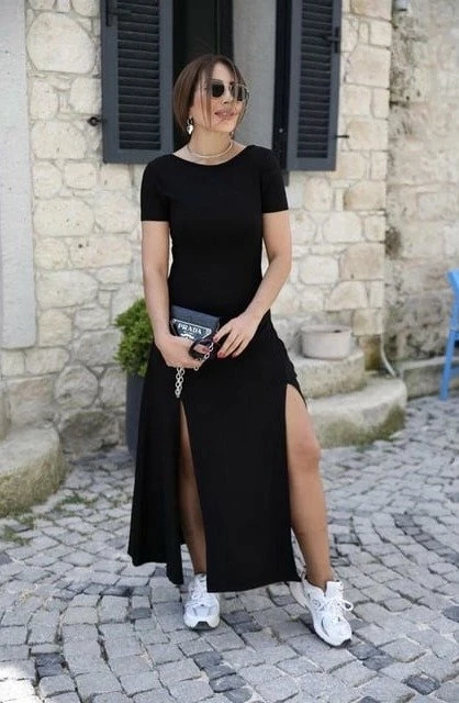 Sırt Dekolteli Yırtmaç Detaylı Viskon Elbise