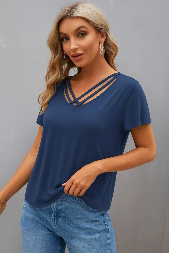 Kısa Kollu V şerit Yakalı Viskon Bluz