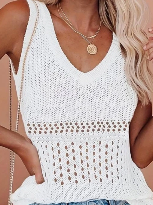 Kolsuz V Yaka Delikli Detay Triko Bluz