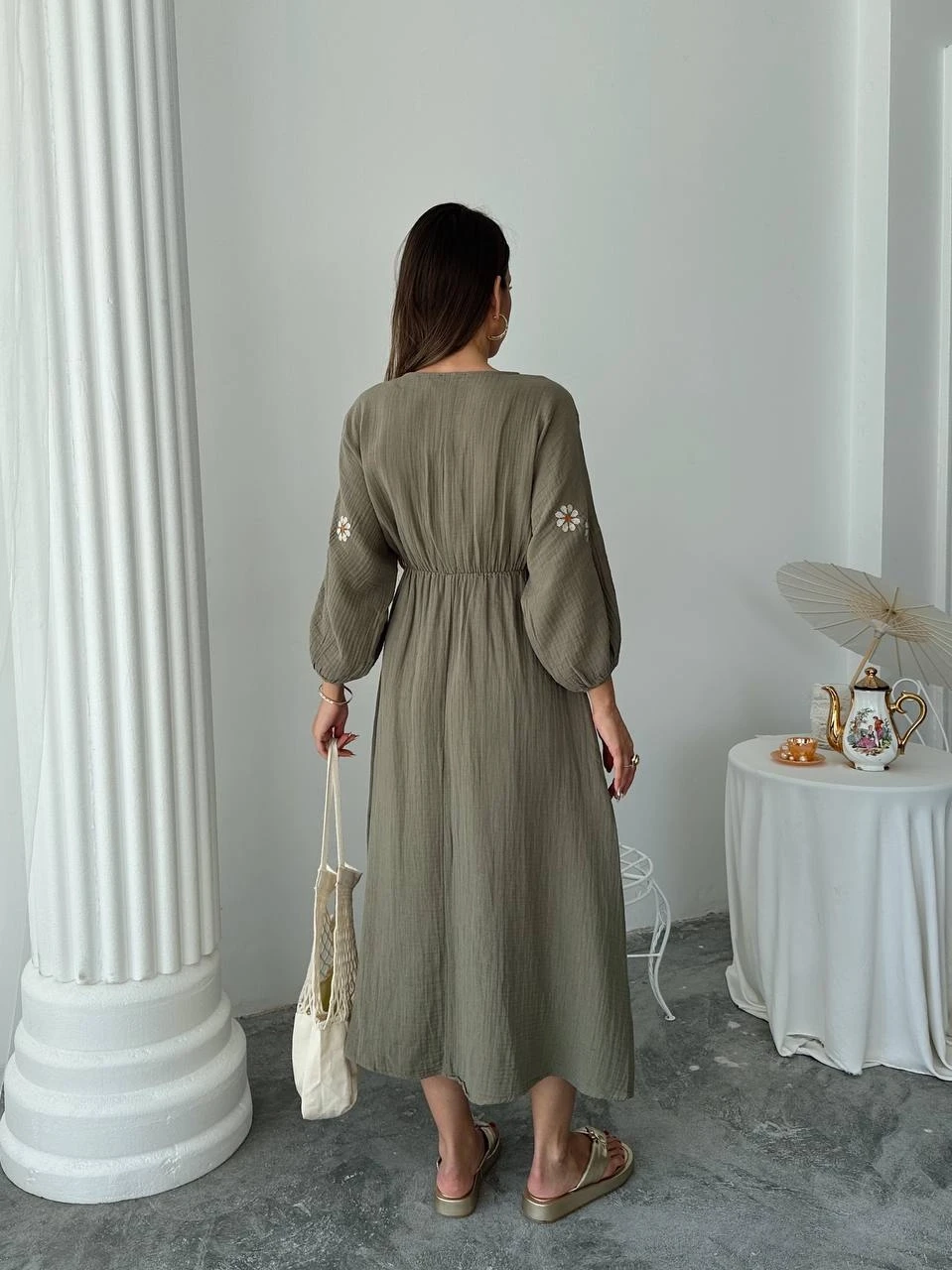 Kol Nakış Detay Müslin Elbise Haki