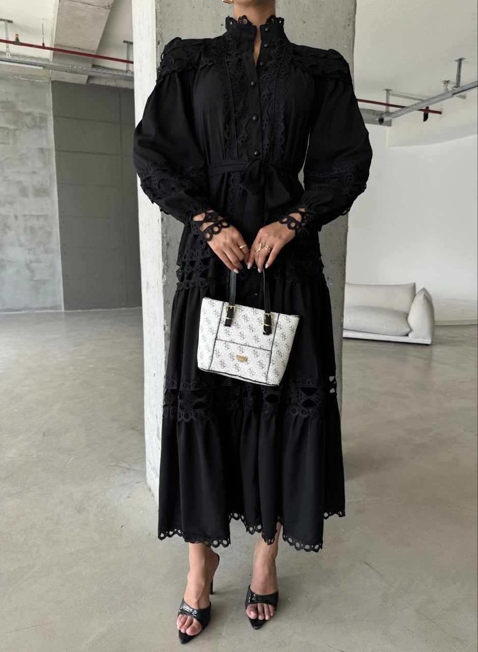 Krep Kumaş Dantel Detay Astarlı Elbise Siyah