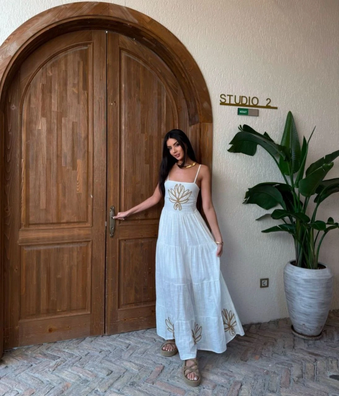 Nakış Detay Keten Elbise Beyaz