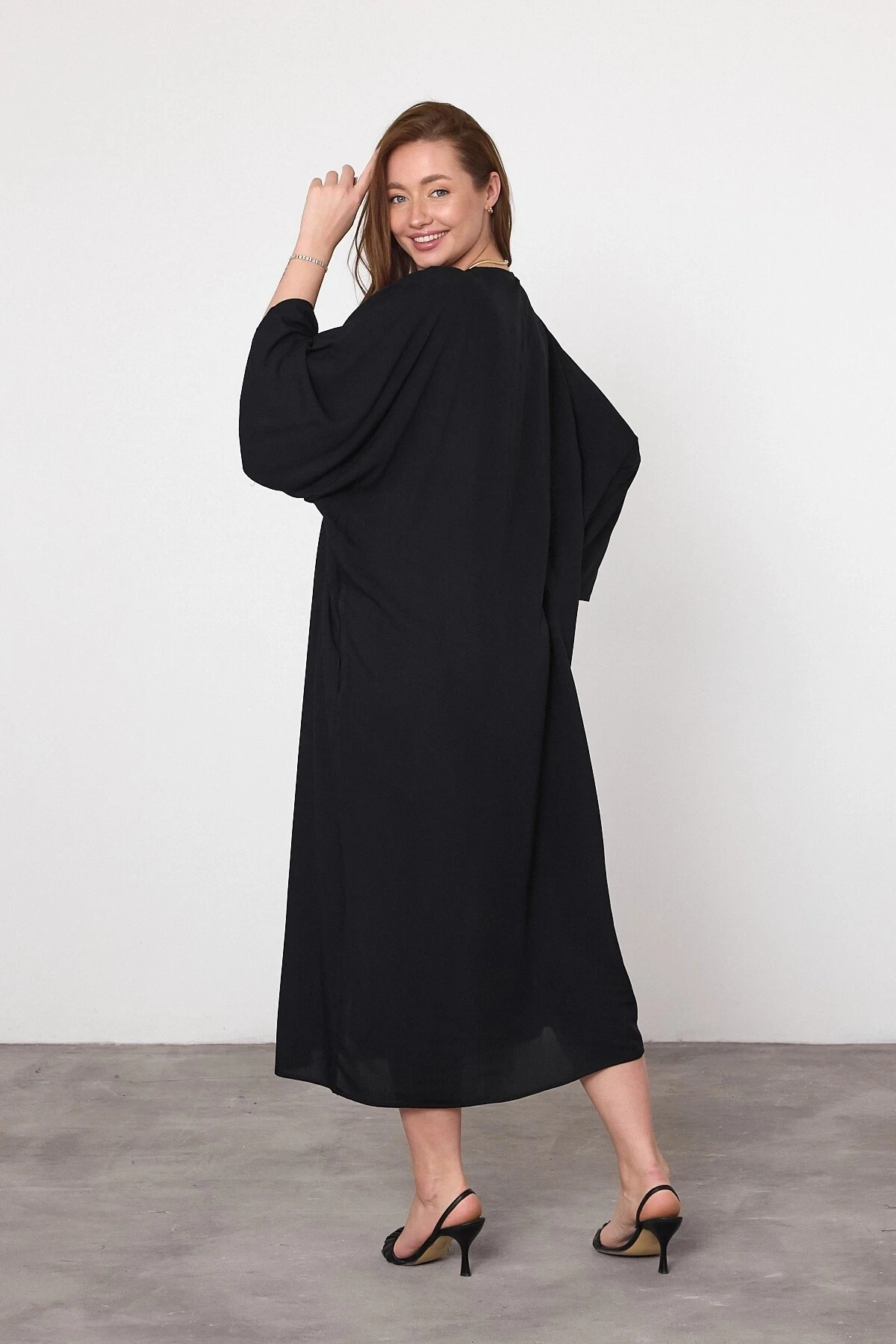 Nakış İşlemeli Dokuma Viskon Elbise