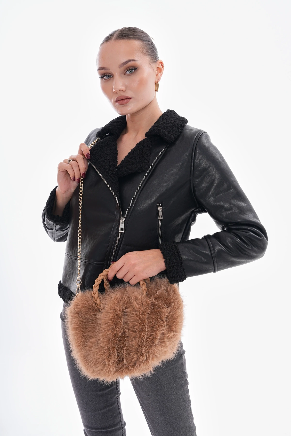 NWC-002 Pu Deri Saplı Camel Peluş Çanta