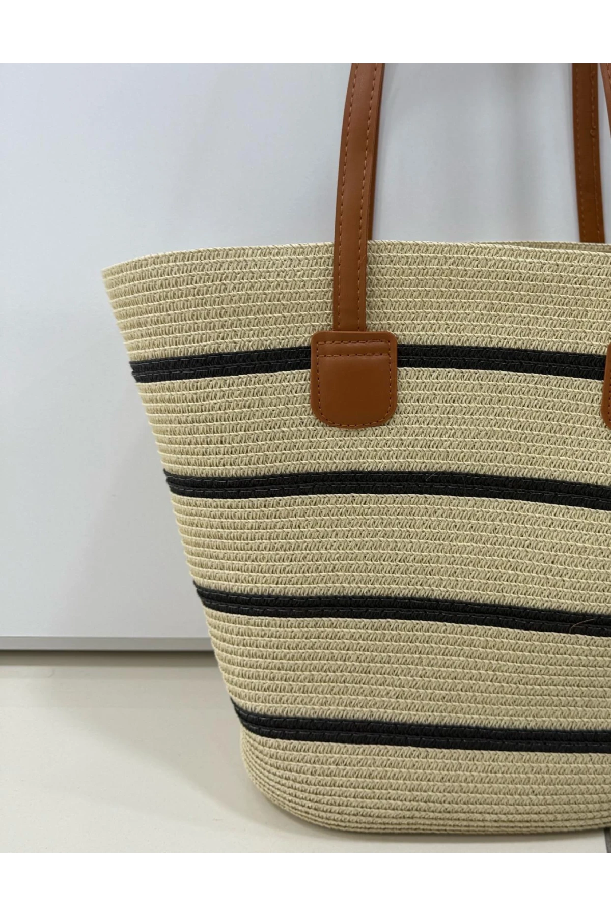 NWC-1043-1 Çizgili Bej Siyah Hasır Çanta