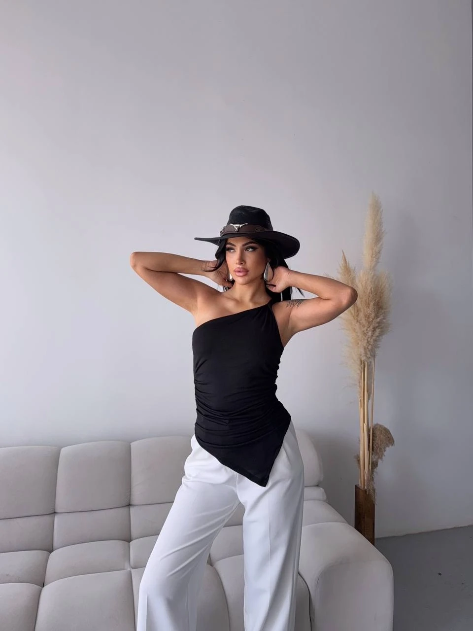 Omuz Detay Tasarım Bluz Siyah