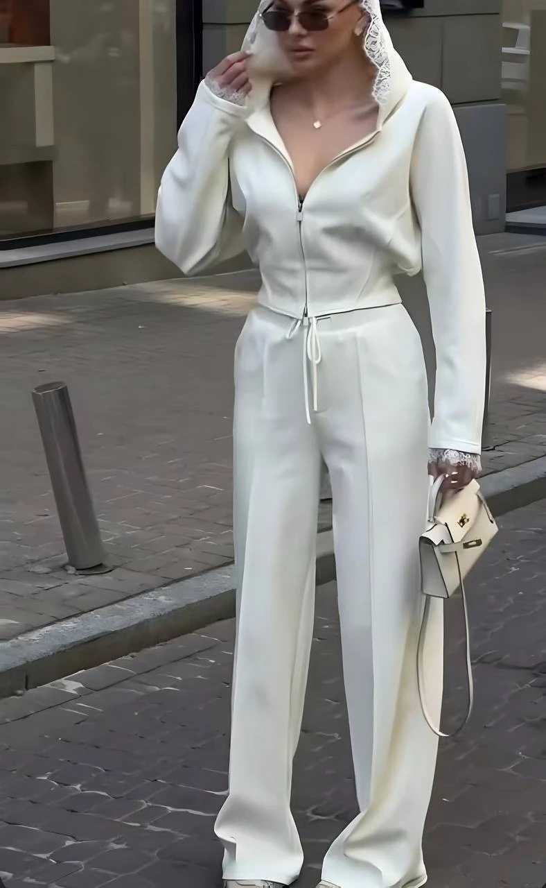 Oysho Kapşonlu Dantel Güpürlü Takım Ekru