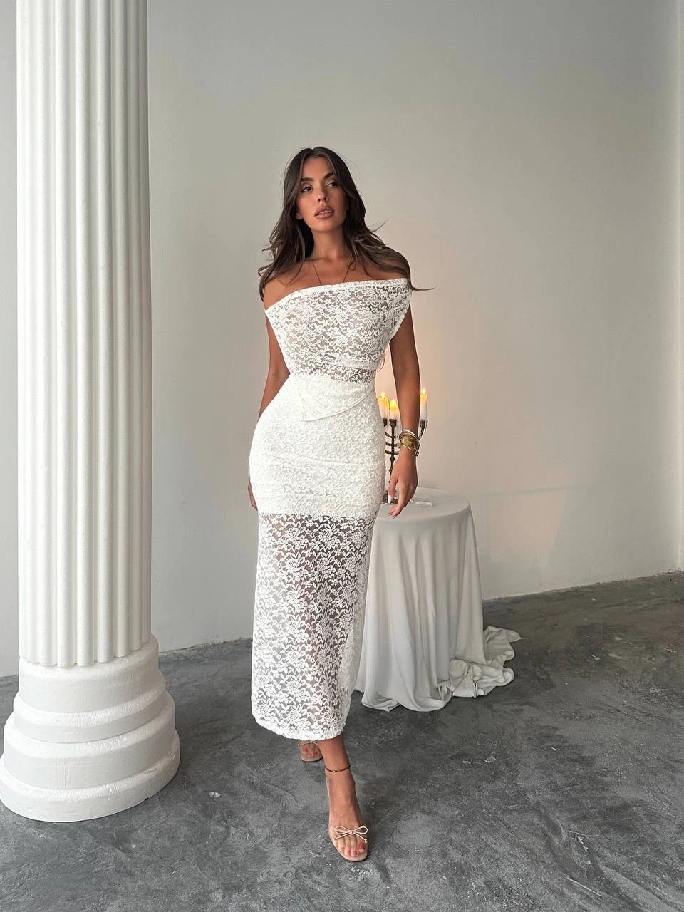 Sırt Bağlama Detay Tasarım Güpür Takım Beyaz