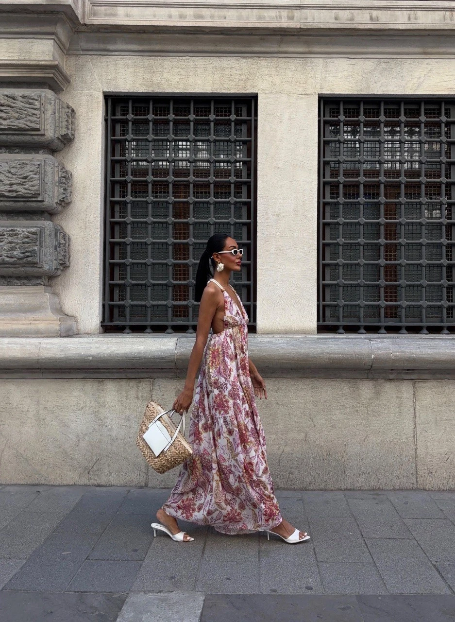 Sırt Dekolteli Şifon Elbise