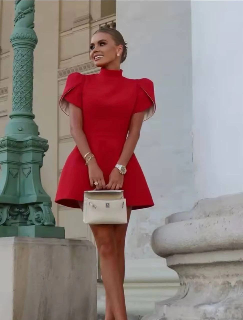 Skuba Kumaş Düğmeli Fiyonk Detay Elbise