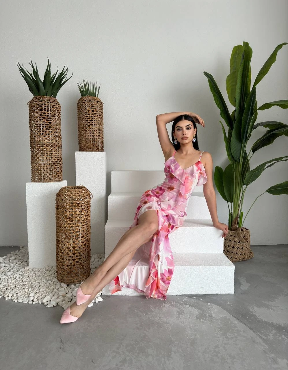 Tül Desenli Yırtmaçlı Elbise