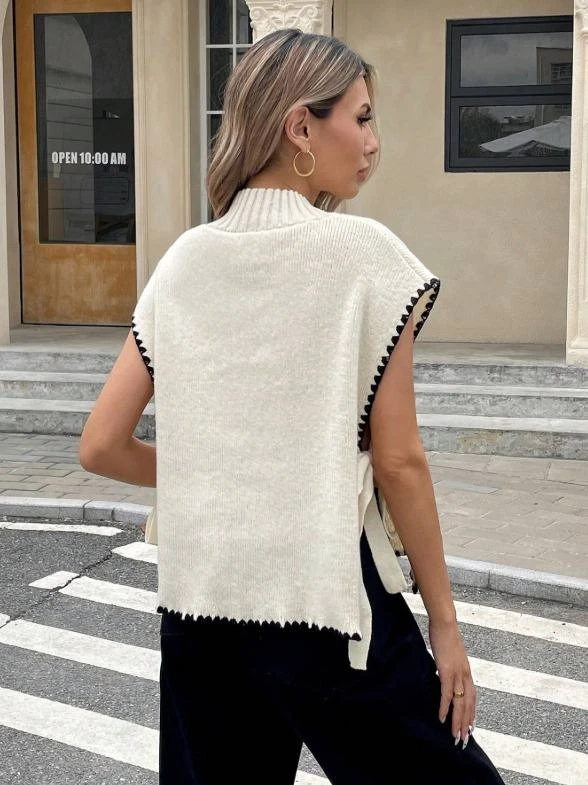 Yan Bağcıklı Kolsuz Triko Kazak