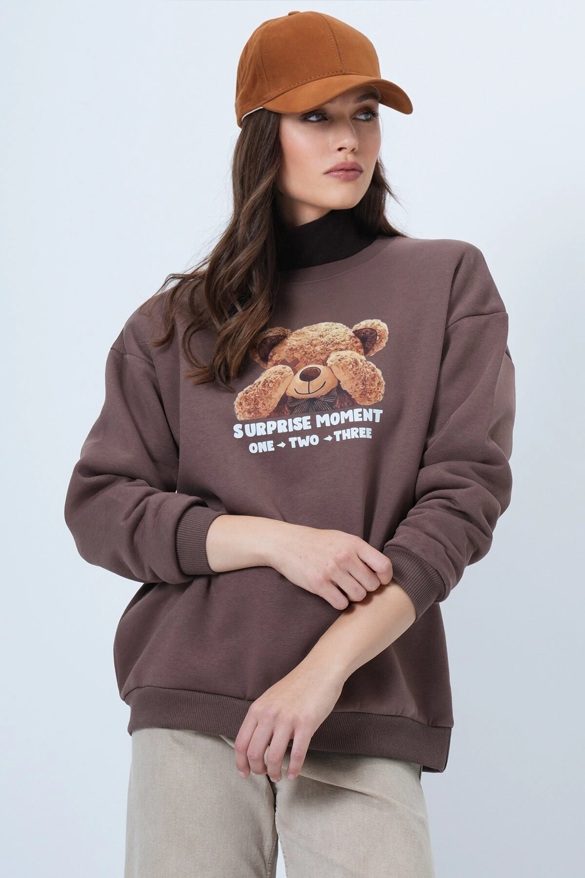 Ayıcık Baskılı Bisiklet Yaka Sweatshirt