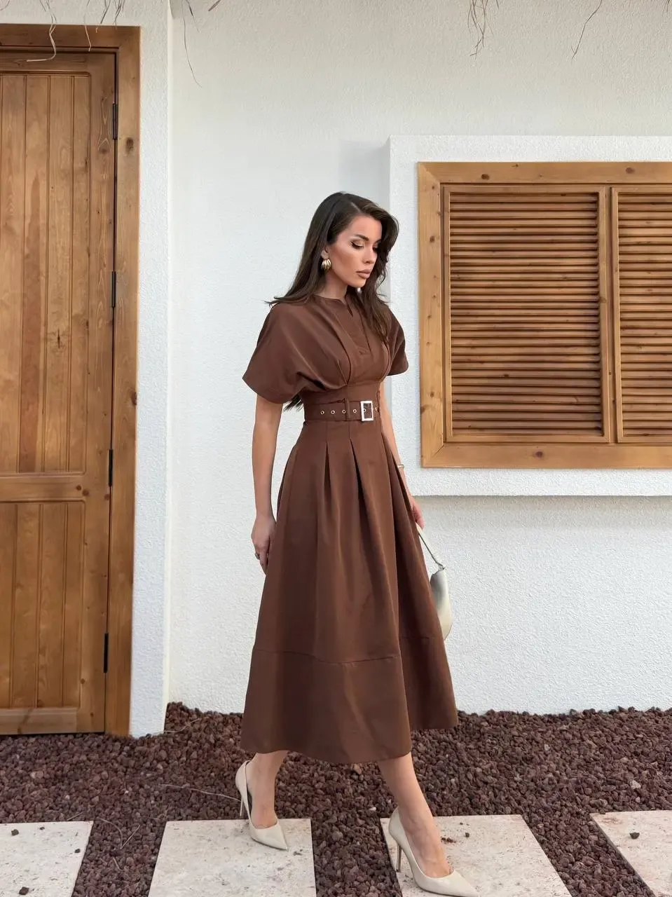 Bel Kemer Detaylı Kısa Kol Elbise Kahve