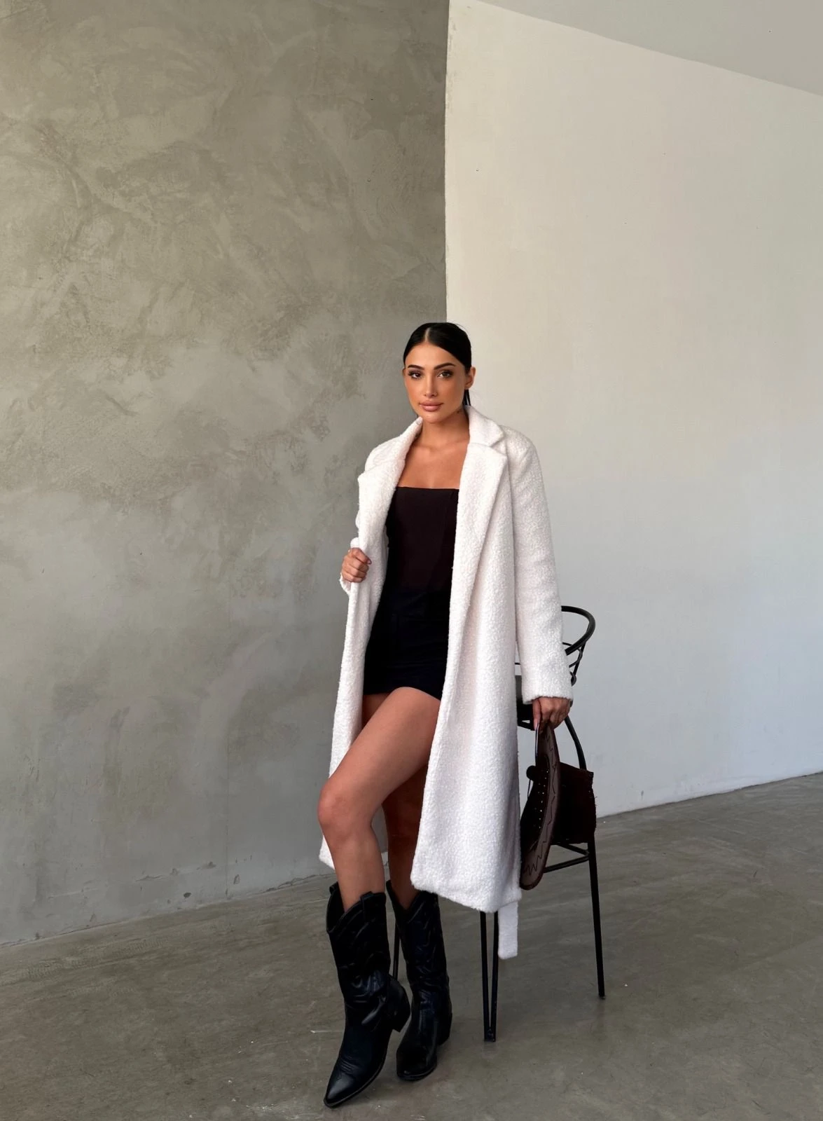 Buklet Kumaş Kuşaklı Mont Ekru