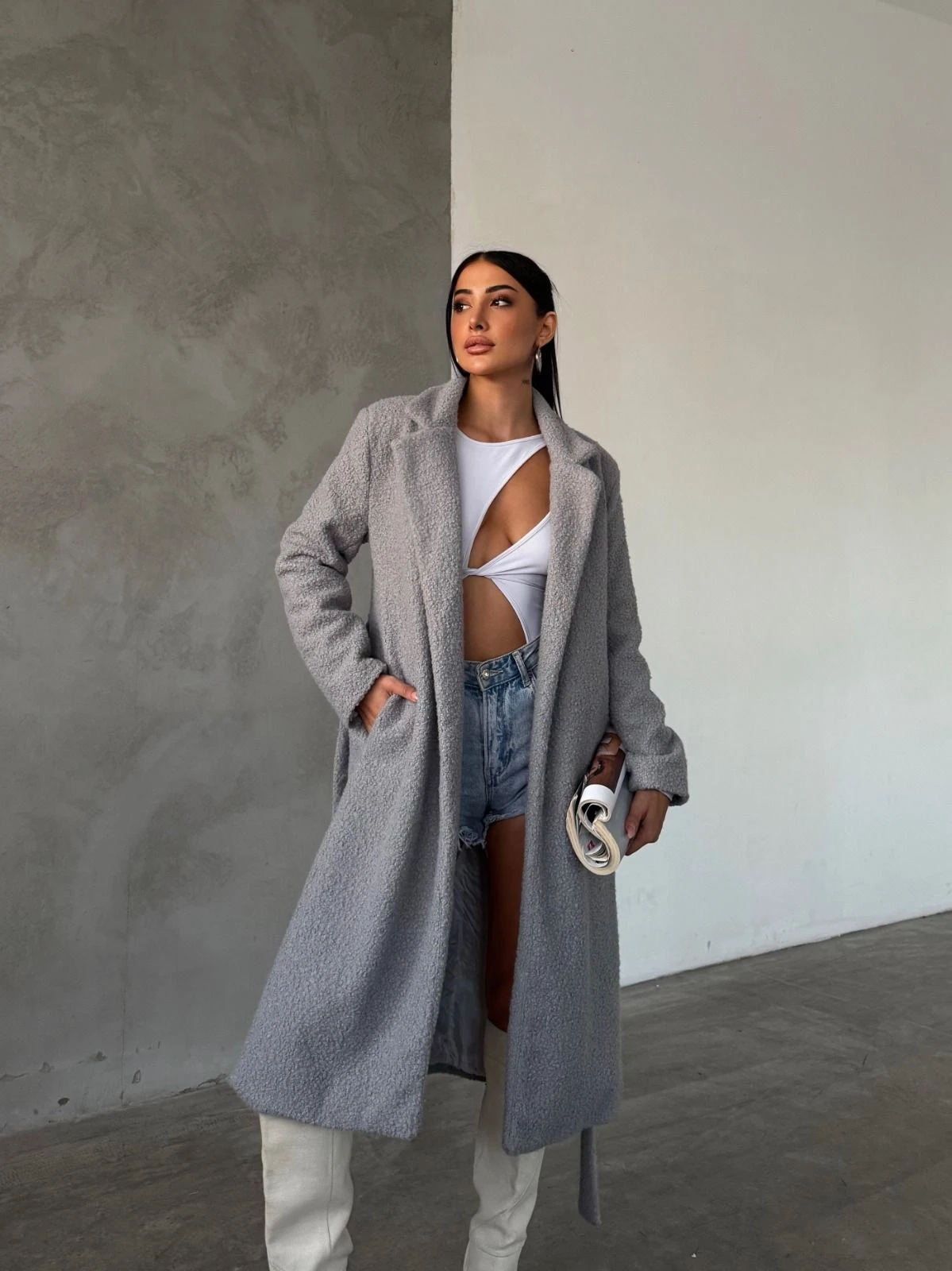 Buklet Kumaş Kuşaklı Mont Gri