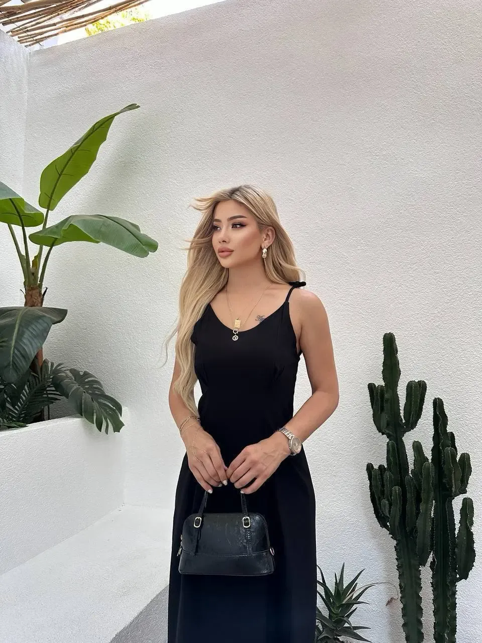 Drape Detay Omuz Bağlamalı Midiboy Keten Elbise Siyah