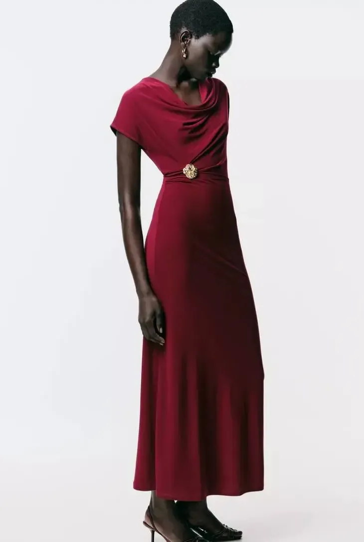 Drape Detaylı Akseuarlı Elbise Bordo