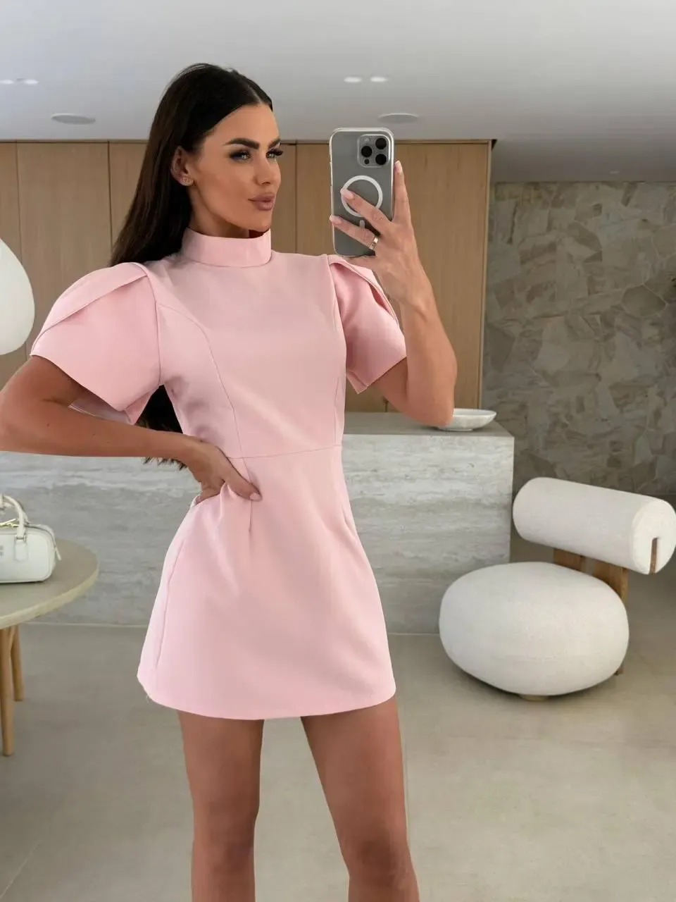 İthal Double Atlas Kumaş Fermuarlı Sırt Detay Mini Elbise Pudra