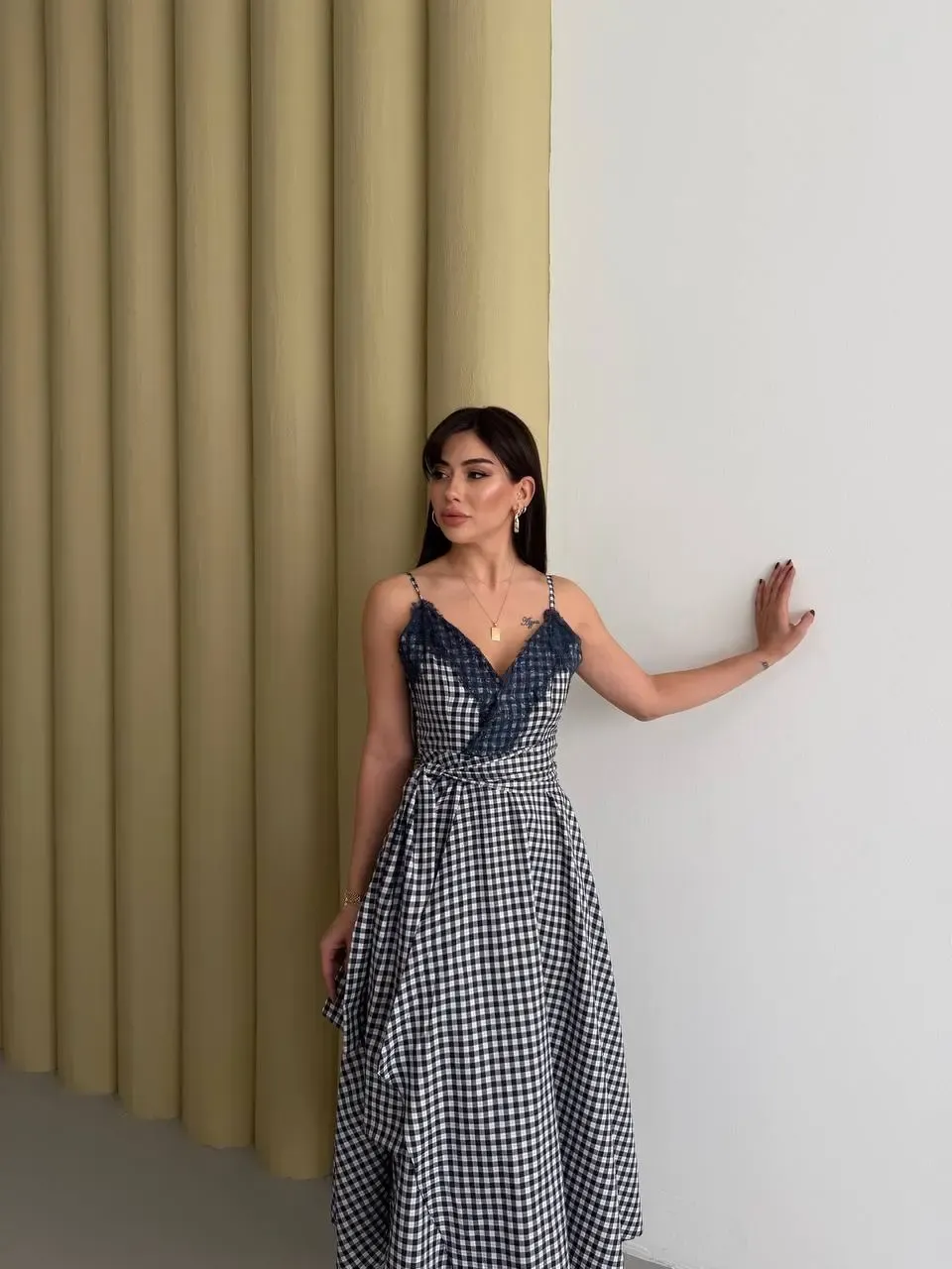 Kadın Ekose Dantelli Sırt Gipeli Elbise Siyah