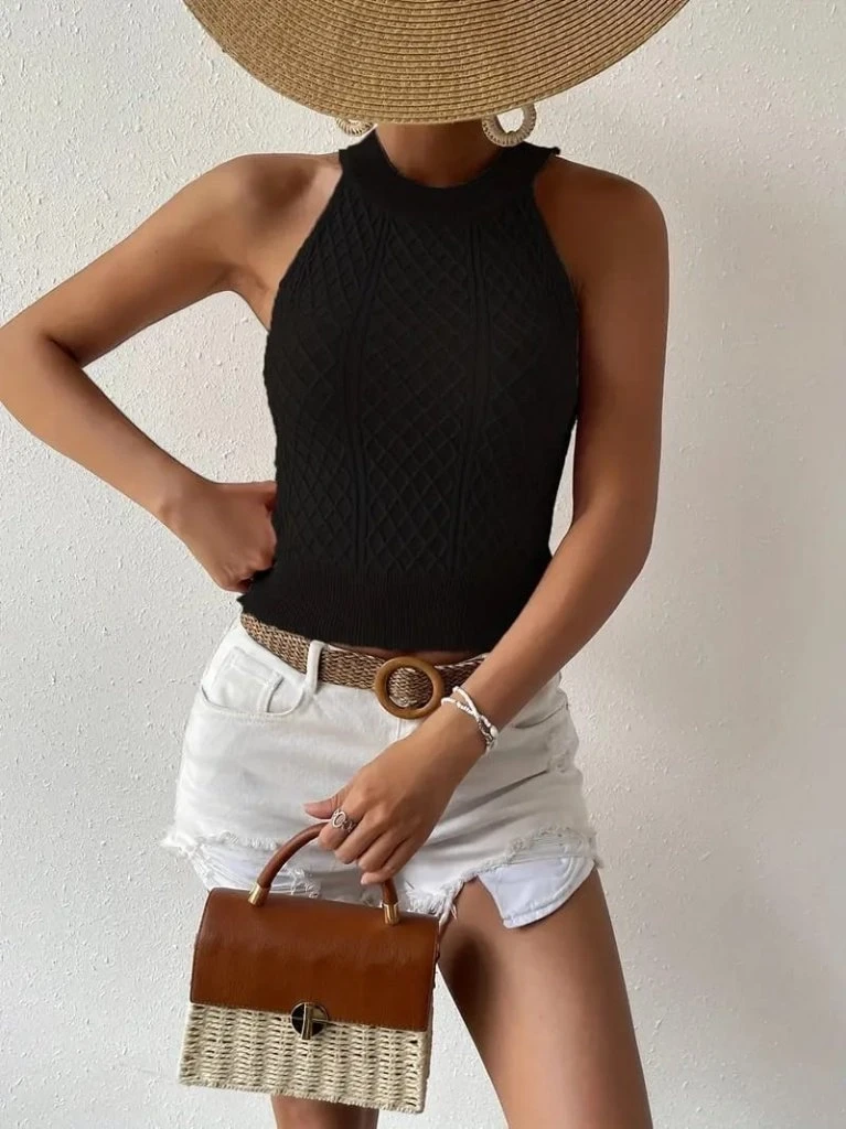 Kolsuz Halter Yaka Mini Baklava Desenli Triko Bluz