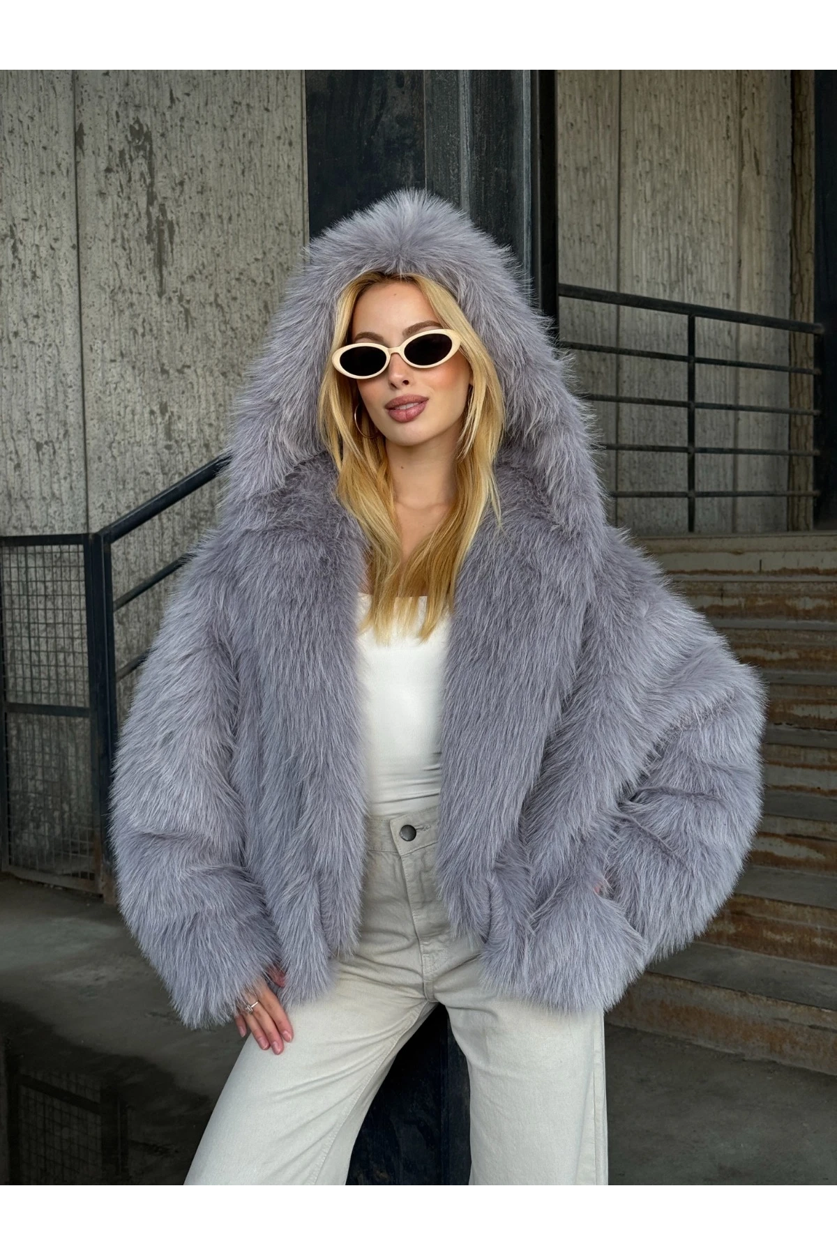 Kapşonlu Kürk Ceket Gri