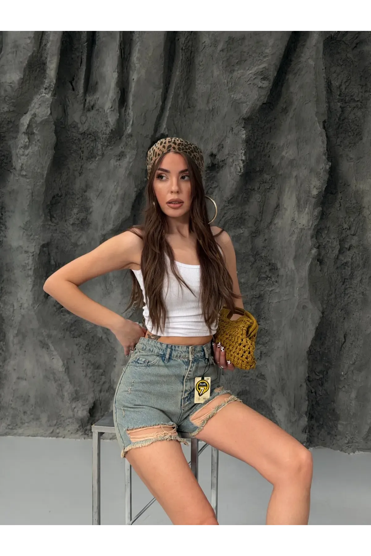 Lİkrasız Lazer Kesim Detay Jean Şort