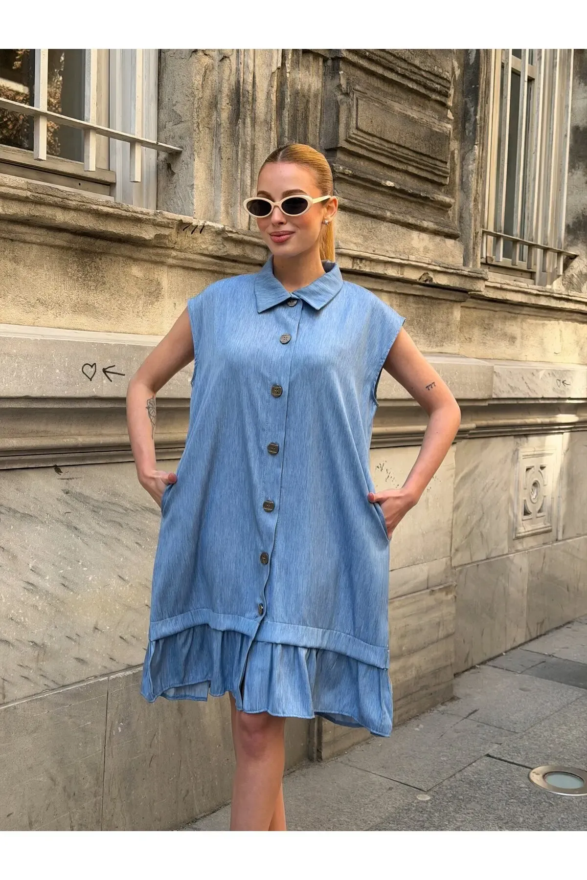 Mavi Düğmeli Tensel Elbise