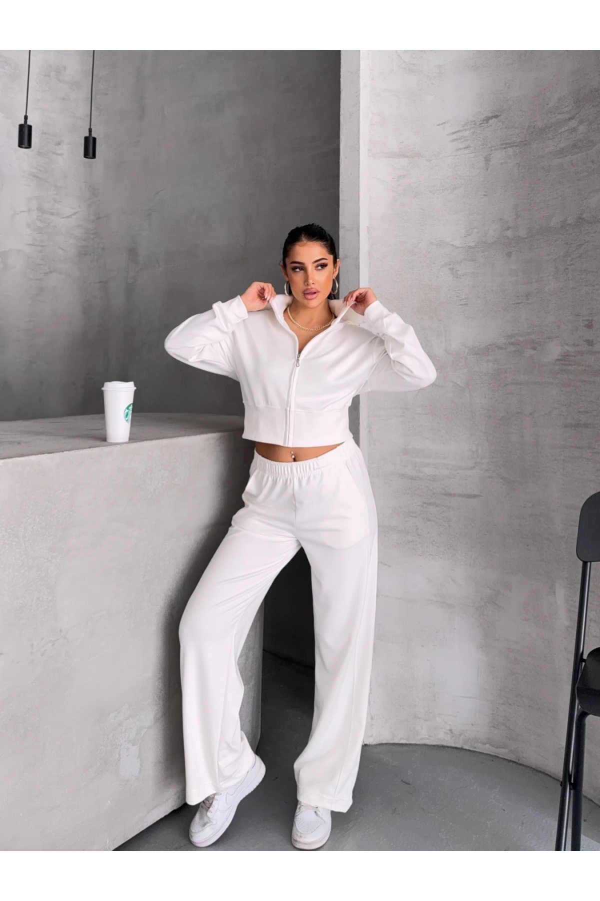 Modal Kumaş Crop Üst Eşofman Takım Beyaz