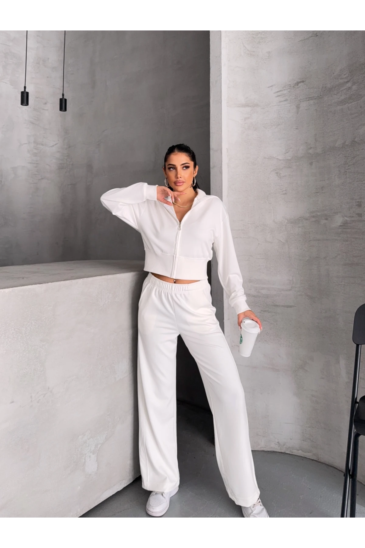 Modal Kumaş Crop Üst Eşofman Takım Beyaz