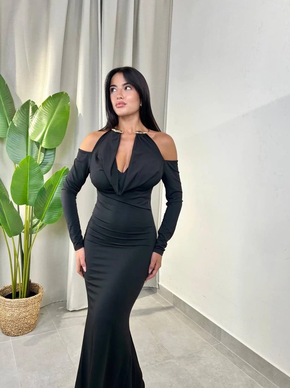 Modal Kumaş Likralı Aksesuar Detay Maxi Elbise