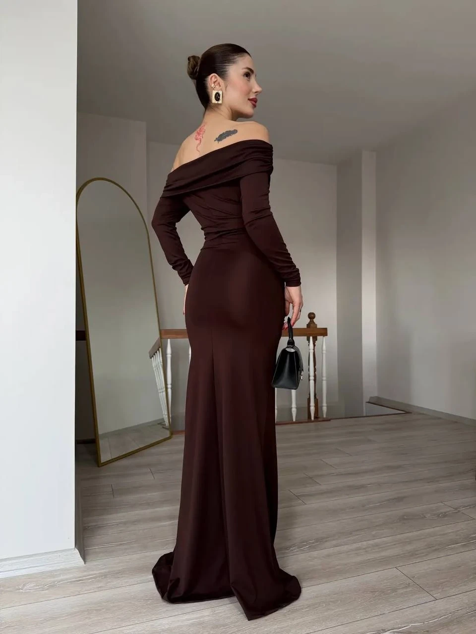 Modal Kumaş Metal Aksesuar Detaylı Maxi Boy Elbise