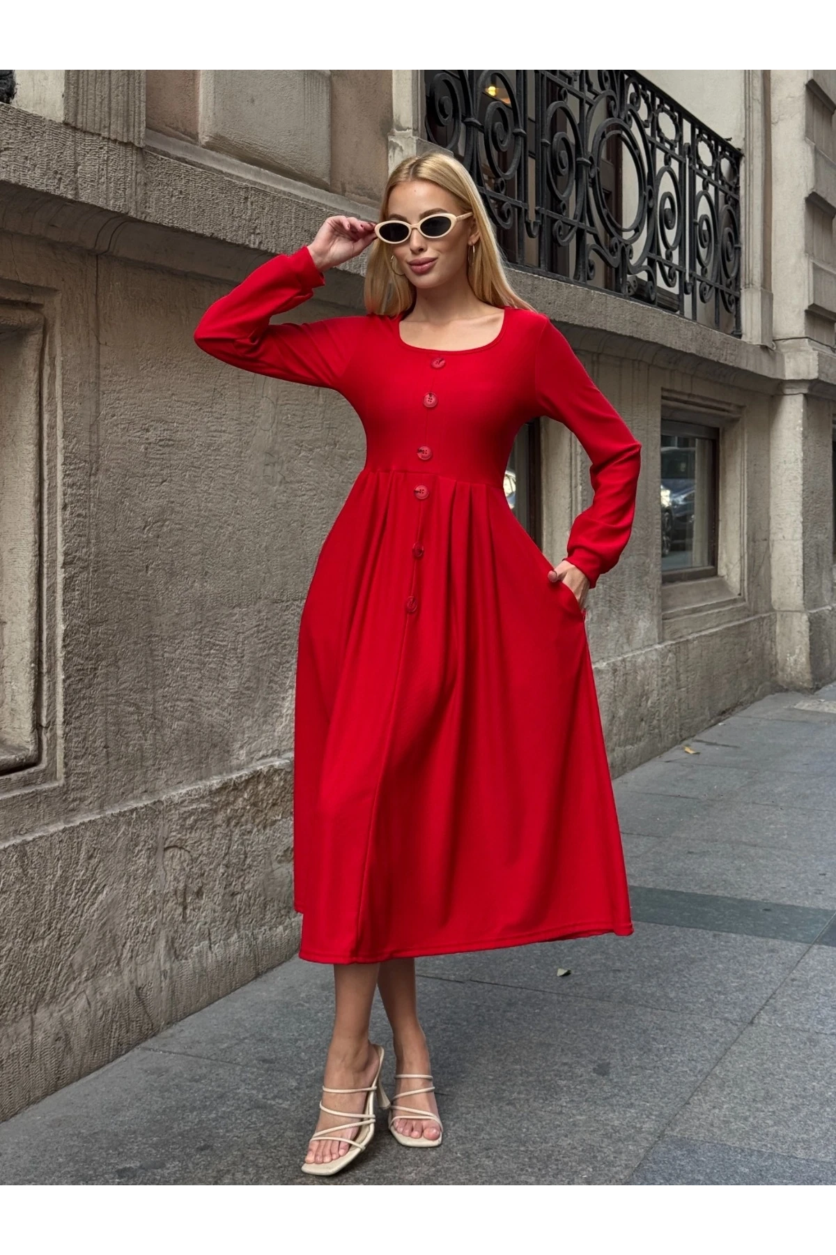 Ottoman Kumaş Düğme Detay Elbise Kırmızı