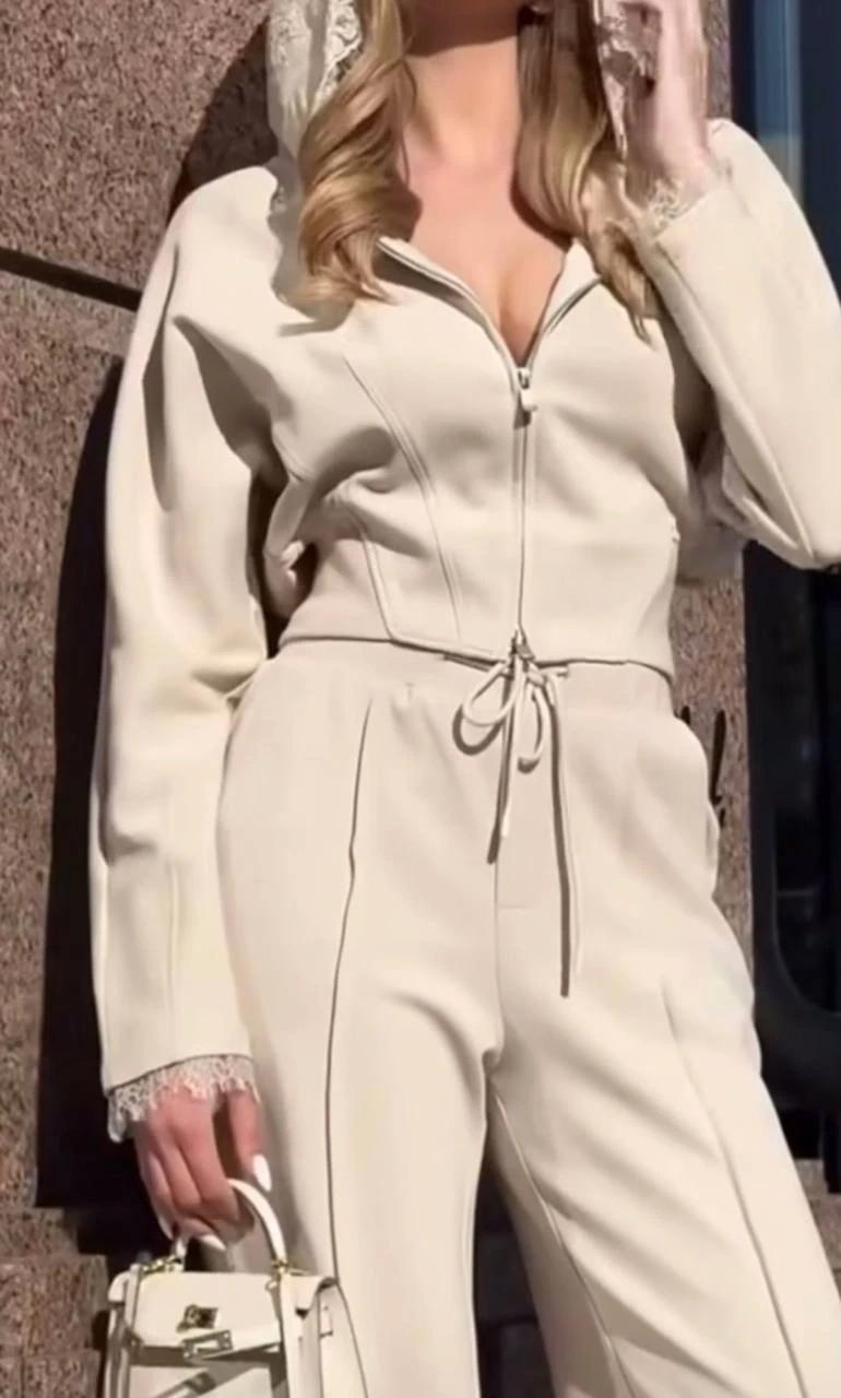 Oysho Kapşonlu Dantel Güpürlü Takım Bej