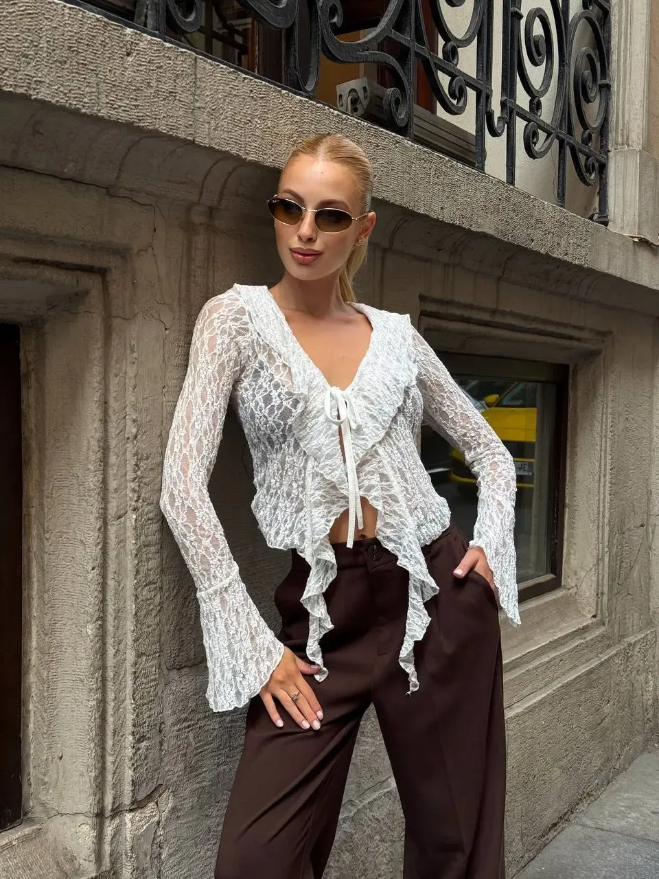 Pervazlı Dantel Kumaş Beyaz Bluz