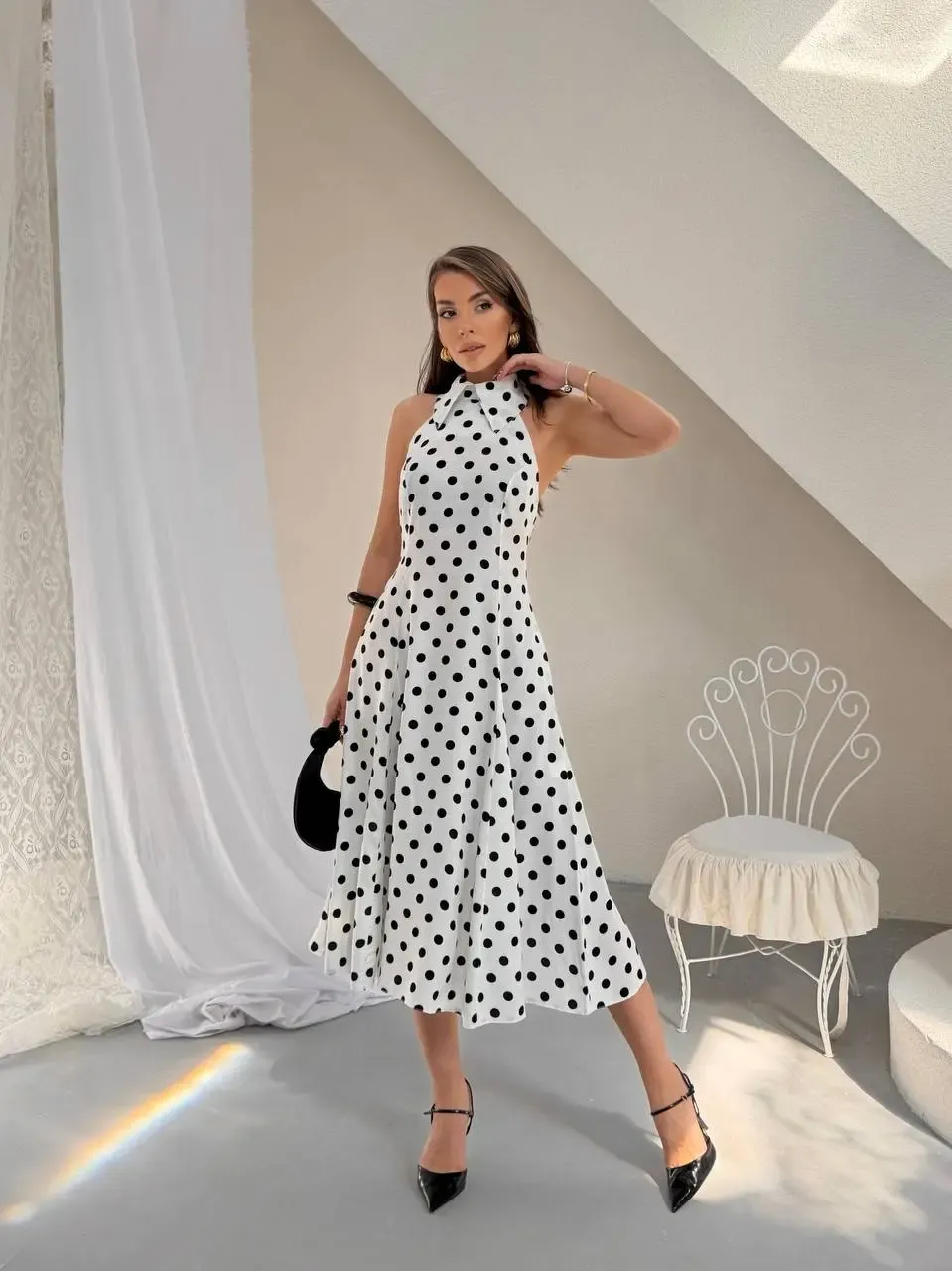 Puantiye Desen Sırt Detay Midi Boy Elbise Beyaz