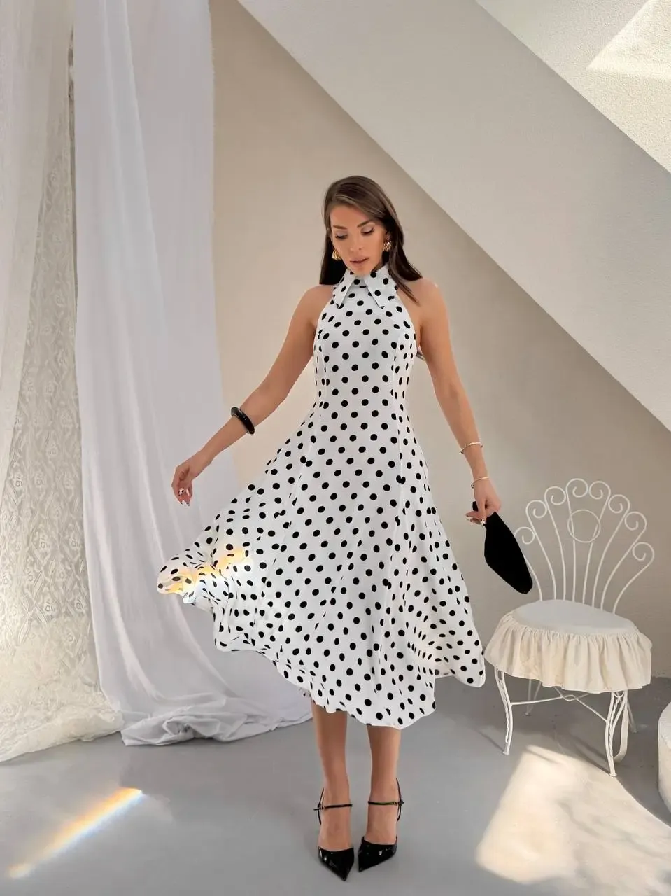 Puantiye Desen Sırt Detay Midi Boy Elbise Beyaz