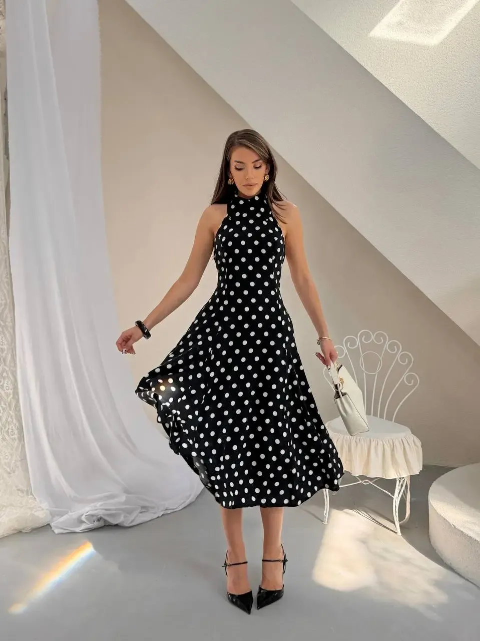 Puantiye Desen Sırt Detay Midi Boy Elbise Siyah